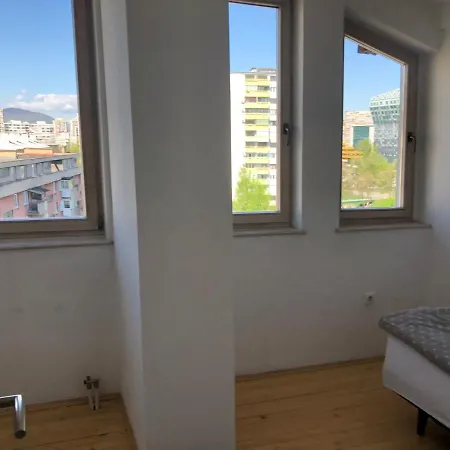 Lovely 3 Bedroom Loft With Hot Tub Sarajevo